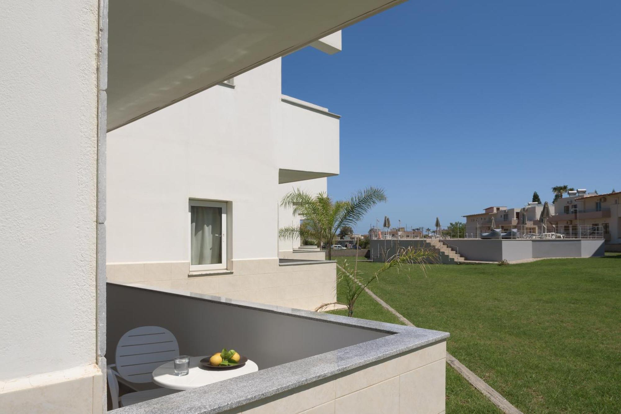 Reina Apartments Georgioupoli Exterior photo